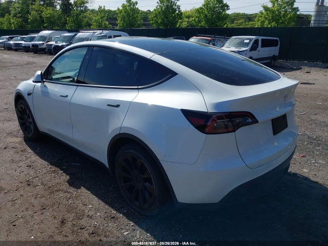 Tesla Model Y Rwd 2023 7SAYGDED1PF915696 Image 3