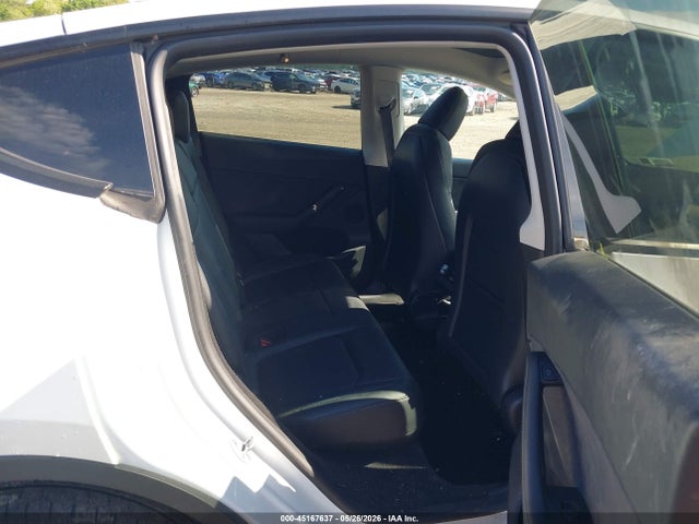 Tesla Model Y Rwd 2023 7SAYGDED1PF915696 Image 8