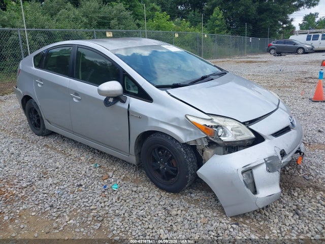Toyota Prius Two 2015 JTDKN3DU0F1936938 Image 1