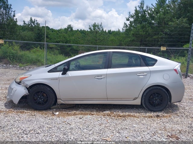 Toyota Prius Two 2015 JTDKN3DU0F1936938 Image 14