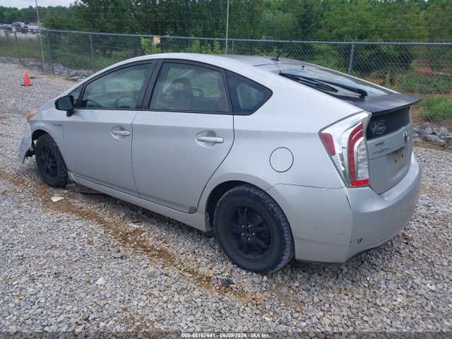 Toyota Prius Two 2015 JTDKN3DU0F1936938 Image 3