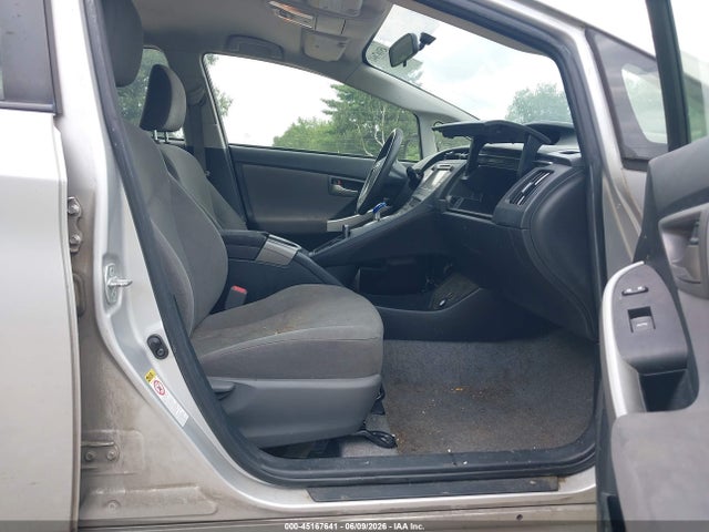 Toyota Prius Two 2015 JTDKN3DU0F1936938 Image 5