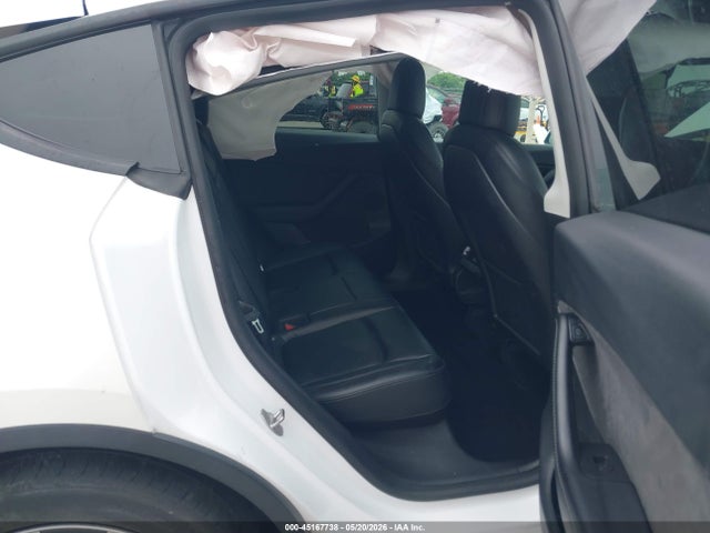 45167738 :رقم المزاد ، 7SAYGDEE0NF316052 vin ، 2022 Tesla Model Y Long Range Dual Motor All-wheel Drive مزاد بيع