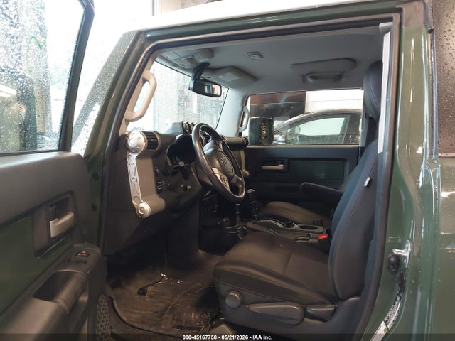 45167758 :رقم المزاد ، JTEBU4BF8EK205367 vin ، 2014 Toyota Fj Cruiser مزاد بيع