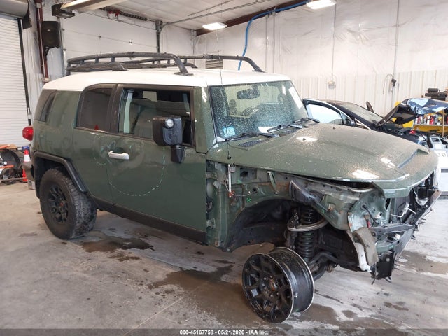 45167758 :رقم المزاد ، JTEBU4BF8EK205367 vin ، 2014 Toyota Fj Cruiser مزاد بيع