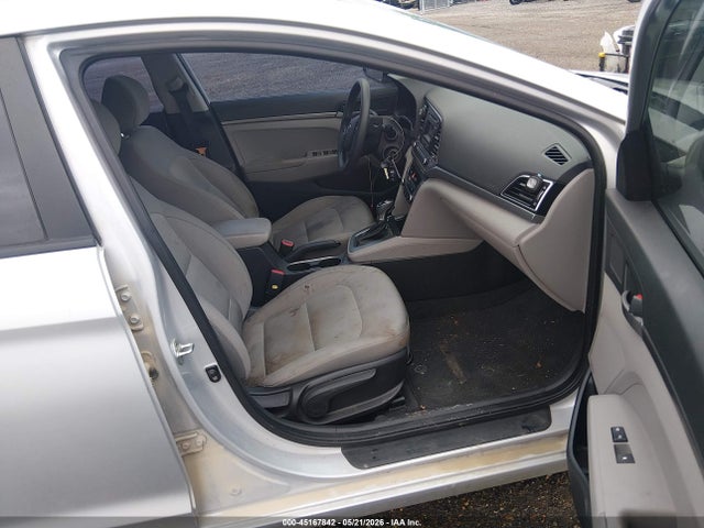 Продажа на аукционе авто 2017 Hyundai Elantra Se, vin: KMHD74LF7HU424876, номер лота: 45167842