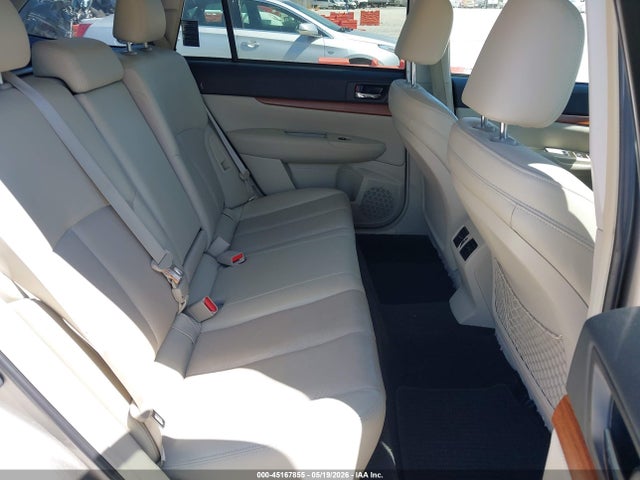 45167855 :رقم المزاد ، 4S4BRBLC2E3310216 vin ، 2014 Subaru Outback 2.5i Limited مزاد بيع