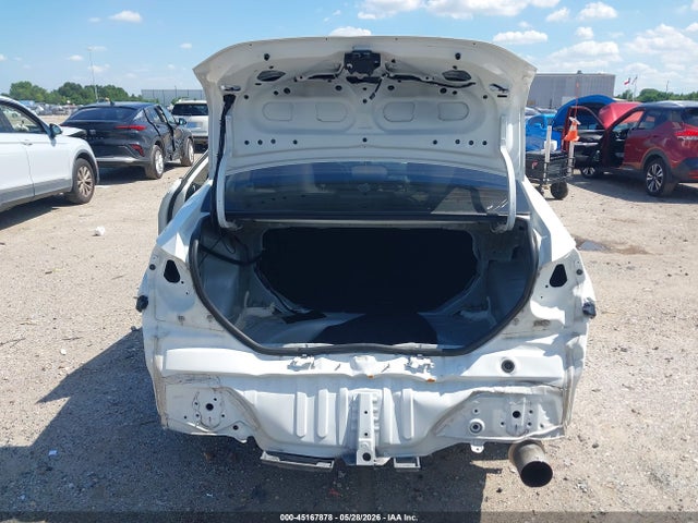 Toyota COROLLA LE 2019 5YFBURHE6KP912805 Image 17
