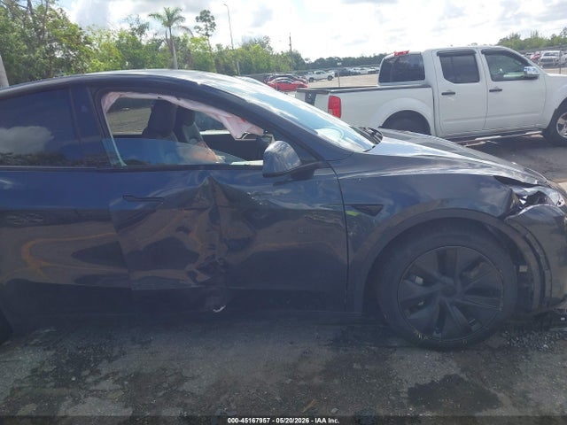 Продаж на аукціоні авто 2025 Tesla Model Y Long Range Dual Motor Rear-wheel Drive, vin: 7SAYGDEDXSA369535, номер лоту: 45167957
