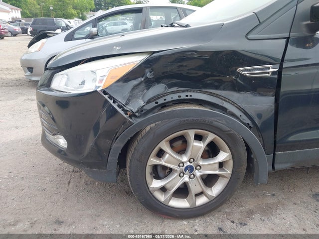 1FMCU9J90EUD12804 Ford Escape Titanium