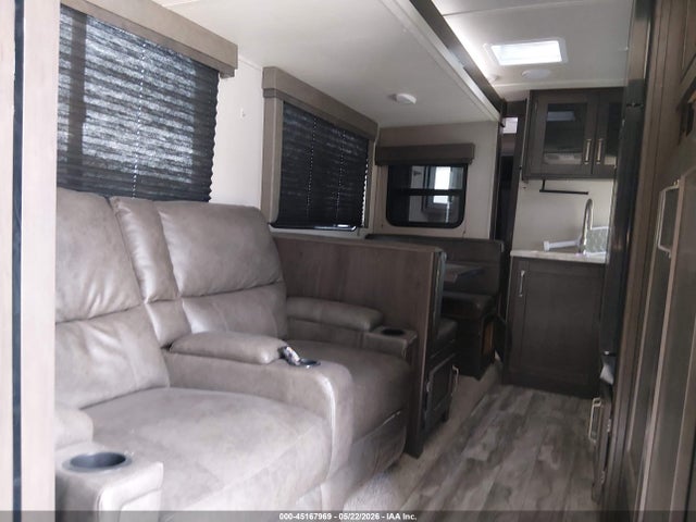 Grand Design Transcend 2022 573TT3729NDD02055 Image 5