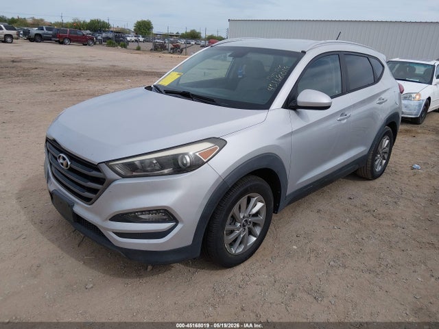 Hyundai TUCSON SE 2016 KM8J33A4XGU090223 Image 2