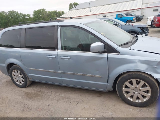 2013 Chrysler Town & Country Touring მანქანა იყიდება აუქციონზე, vin: 2C4RC1BG3DR669633, აუქციონის ნომერი: 45168030