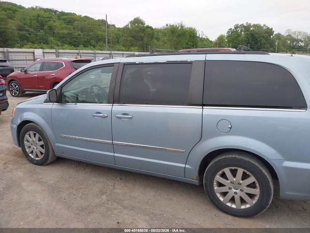 2013 Chrysler Town & Country Touring მანქანა იყიდება აუქციონზე, vin: 2C4RC1BG3DR669633, აუქციონის ნომერი: 45168030
