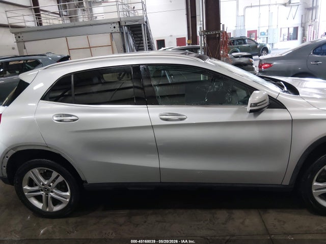 WDCTG4GB4HJ334068 Mercedes-Benz Gla 250 4matic