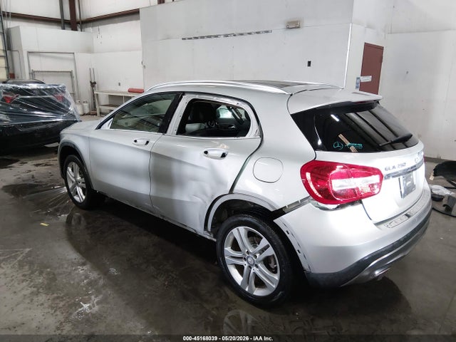 WDCTG4GB4HJ334068 Mercedes-Benz Gla 250 4matic