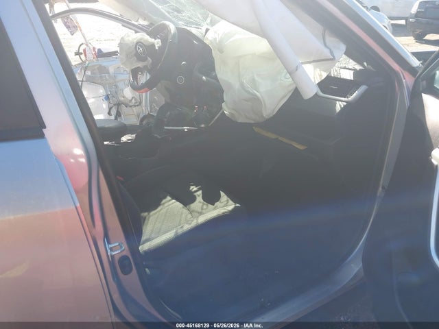 Toyota RAV4 LE 2020 2T3F1RFV1LC109762 Image 5