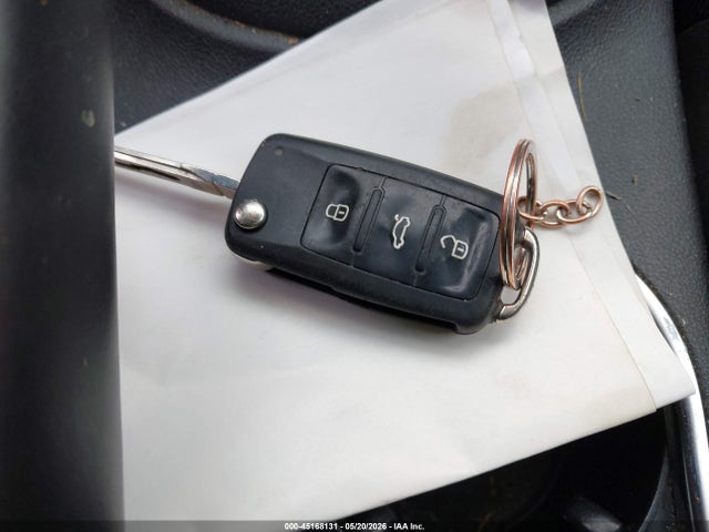 2013 Volkswagen Beetle 2.5l მანქანა იყიდება აუქციონზე, vin: 3VWJP7AT2DM609995, აუქციონის ნომერი: 45168131