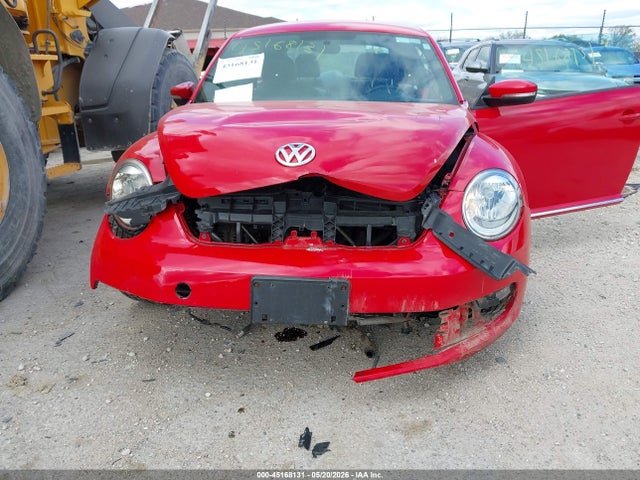 2013 Volkswagen Beetle 2.5l მანქანა იყიდება აუქციონზე, vin: 3VWJP7AT2DM609995, აუქციონის ნომერი: 45168131