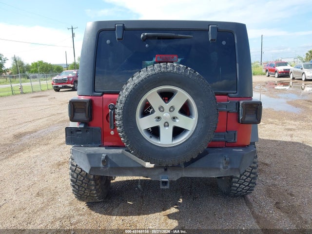 45168138 :رقم المزاد ، 1J4BA6H11BL584541 vin ، 2011 Jeep Wrangler Unlimited Rubicon مزاد بيع
