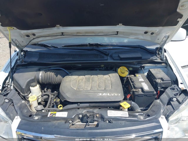 2016 Chrysler Town & Country Touring მანქანა იყიდება აუქციონზე, vin: 2C4RC1BG5GR291657, აუქციონის ნომერი: 45168166