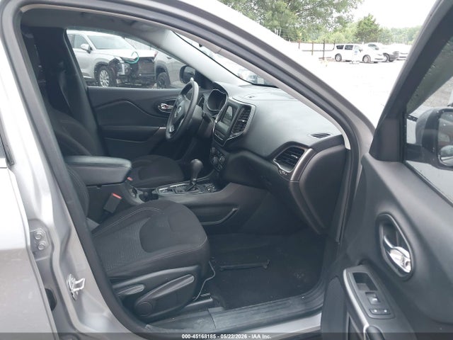 1C4PJLCB3KD232579 Jeep Cherokee Latitude Fwd