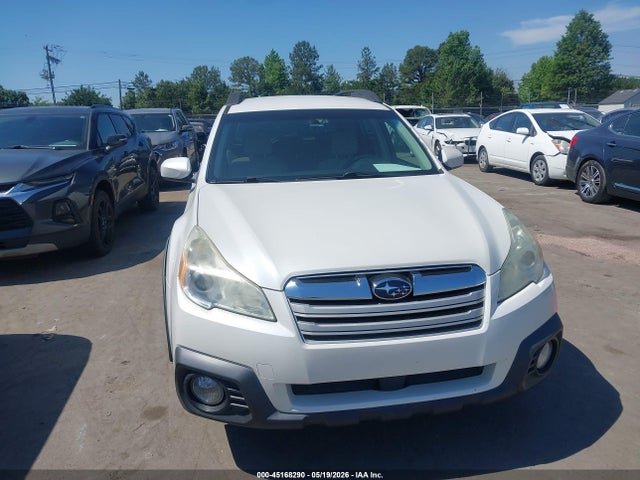 Продажа на аукционе авто 2014 Subaru Outback 2.5i Premium, vin: 4S4BRBCC8E3288612, номер лота: 45168290