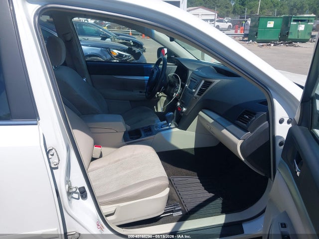 Продажа на аукционе авто 2014 Subaru Outback 2.5i Premium, vin: 4S4BRBCC8E3288612, номер лота: 45168290