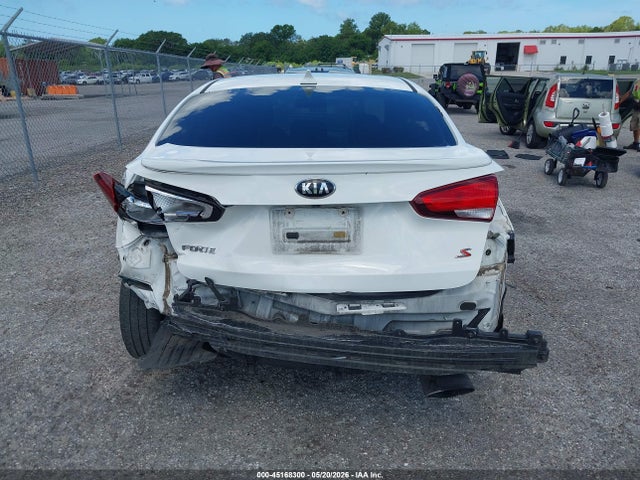 2017 Kia Forte S მანქანა იყიდება აუქციონზე, vin: 3KPFL4A77HE121020, აუქციონის ნომერი: 45168300