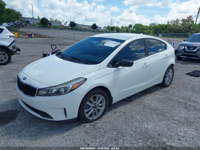 2017 Kia Forte S მანქანა იყიდება აუქციონზე, vin: 3KPFL4A77HE121020, აუქციონის ნომერი: 45168300