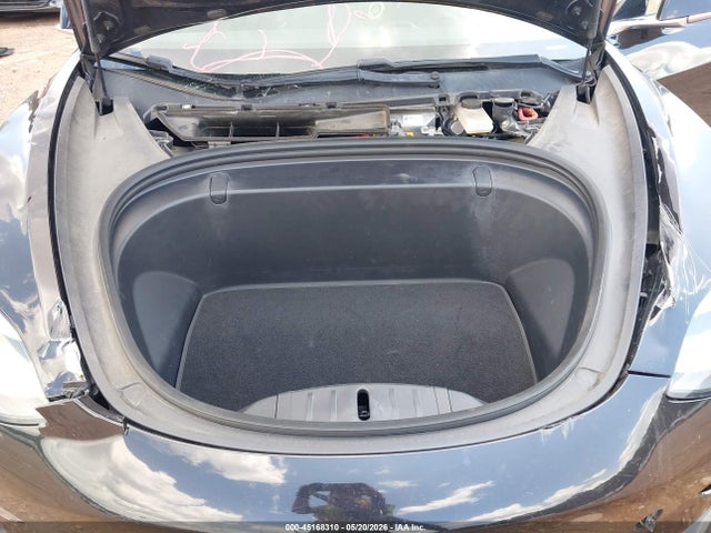 Tesla Model 3 Long Range/performance 2018 5YJ3E1EB6JF070569 Image 10