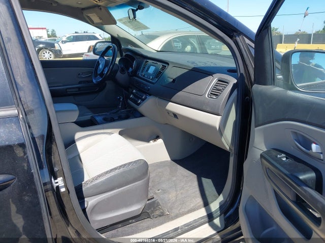 KNDMB5C12G6209213 KIA SEDONA LX