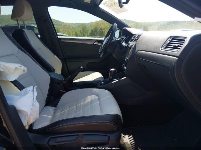 Продаж на аукціоні авто 2016 Volkswagen Jetta 1.8t Sport, vin: 3VWD17AJ0GM270218, номер лоту: 45168330