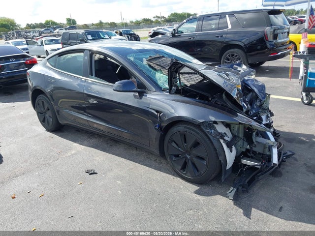 45168430 :رقم المزاد ، 5YJ3E1EA5SF056185 vin ، 2025 Tesla Model 3 مزاد بيع