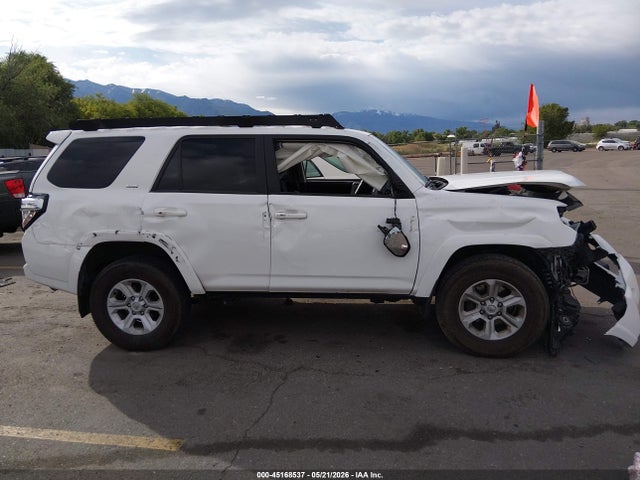 Toyota 4RUNNER SR5 2023 JTEMU5JR5P6201914 Image 14