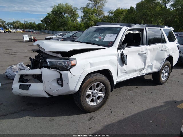 Toyota 4RUNNER SR5 2023 JTEMU5JR5P6201914 Image 2