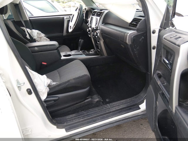 Toyota 4RUNNER SR5 2023 JTEMU5JR5P6201914 Image 5