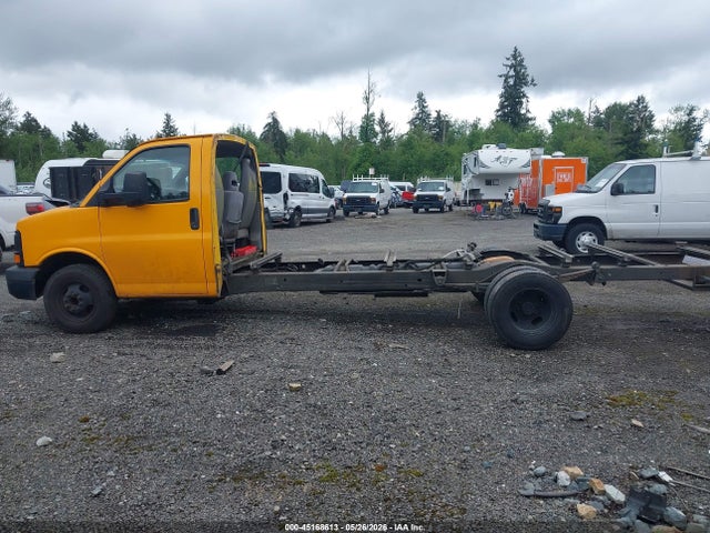 45168613 :رقم المزاد ، 1GD374CG0B1901788 vin ، 2011 Gmc Savana Cutaway Work Van مزاد بيع