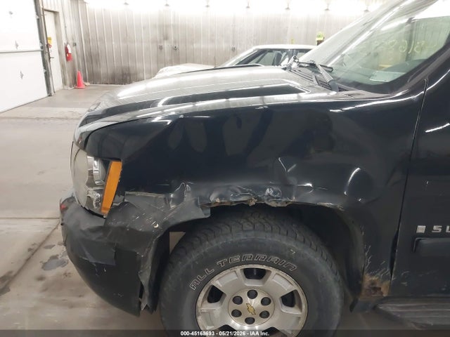 45168693 :رقم المزاد ، 1GNFK16327J190469 vin ، 2007 Chevrolet Suburban 1500 Lt مزاد بيع