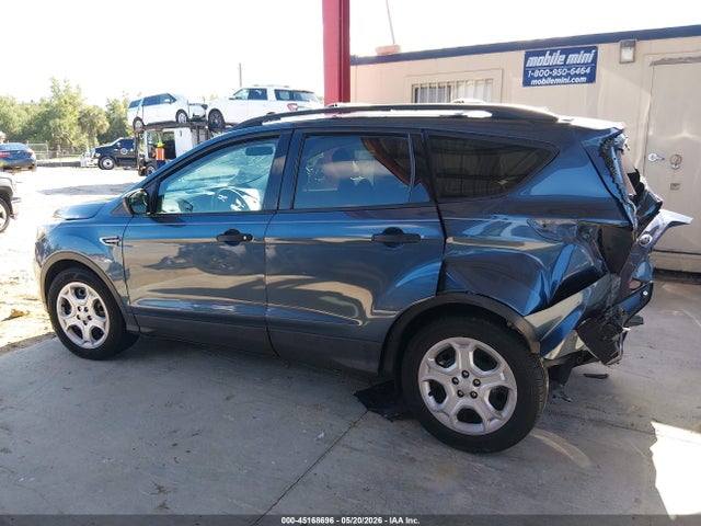 Продаж на аукціоні авто 2018 Ford Escape S, vin: 1FMCU0F76JUB20610, номер лоту: 45168696