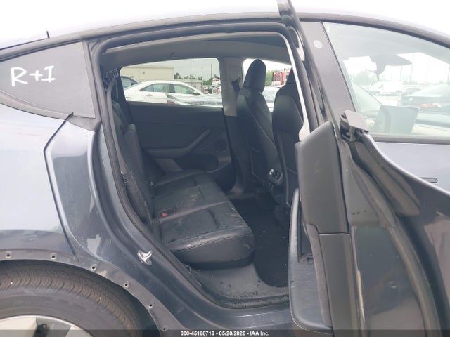 45168719 :رقم المزاد ، 7SAYGDEE9NF385306 vin ، 2022 Tesla Model Y Long Range Dual Motor All-wheel Drive مزاد بيع