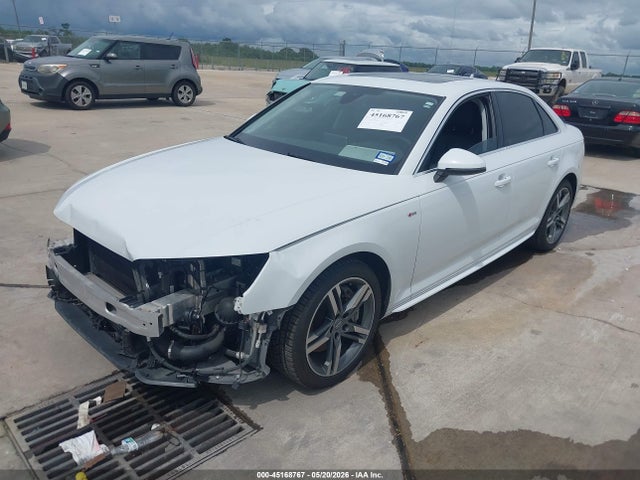 Audi A4 2.0t Premium 2018 WAUENAF45JA136978 Image 2