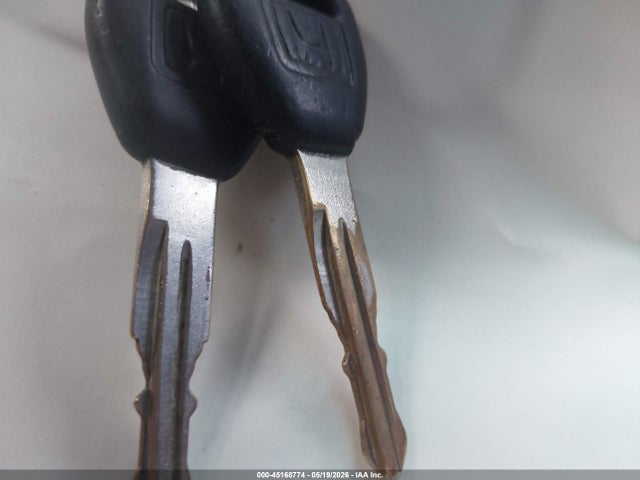 45168774 :رقم المزاد ، 1HGES15512L060074 vin ، 2002 Honda Civic Lx مزاد بيع
