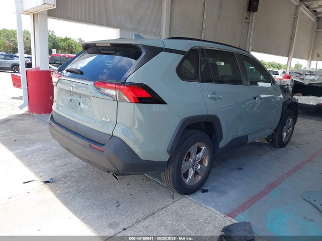 2022 Toyota Rav4 Xle მანქანა იყიდება აუქციონზე, vin: 2T3W1RFV2NW231628, აუქციონის ნომერი: 45168841