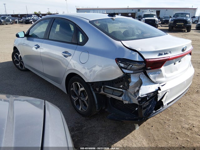 2021 Kia Forte Lxs მანქანა იყიდება აუქციონზე, vin: 3KPF24AD0ME280657, აუქციონის ნომერი: 45168896