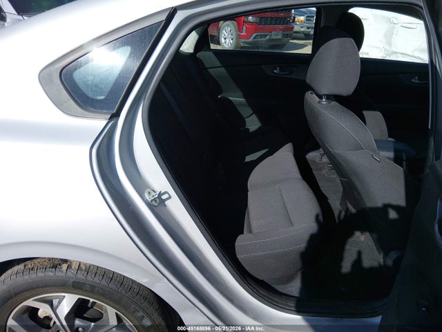 2021 Kia Forte Lxs მანქანა იყიდება აუქციონზე, vin: 3KPF24AD0ME280657, აუქციონის ნომერი: 45168896