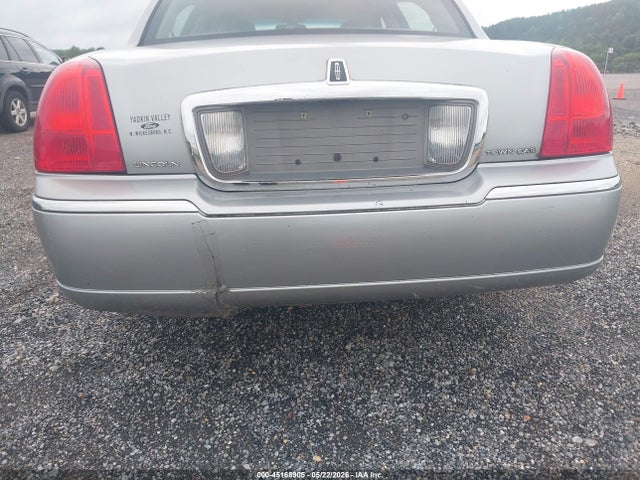 Aukcja sprzedaży 2006 Lincoln Town Car Signature Limited, vin: 1LNHM82V26Y619235, numer aukcji: 45168905