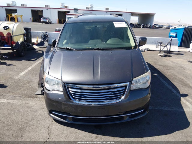 2016 Chrysler Town & Country Touring მანქანა იყიდება აუქციონზე, vin: 2C4RC1BG4GR187869, აუქციონის ნომერი: 45169015