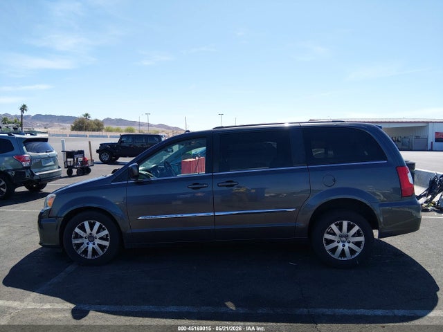 2016 Chrysler Town & Country Touring მანქანა იყიდება აუქციონზე, vin: 2C4RC1BG4GR187869, აუქციონის ნომერი: 45169015