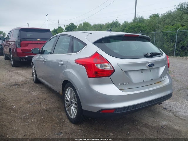 2014 Ford Focus Titanium მანქანა იყიდება აუქციონზე, vin: 1FADP3N22EL263272, აუქციონის ნომერი: 45169054